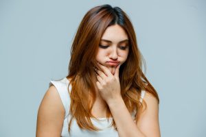 Chin Hair in women ( Causes, How to Remove )